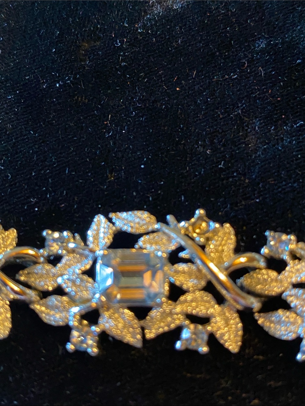 Coro Parure Set - Picture 7 of 7